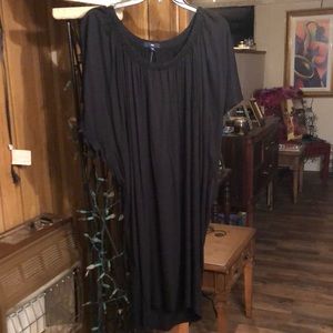 Awesome Black Dress ... GAP.... ladies ..size Medium... with tags..